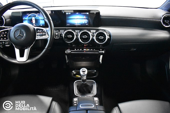 MERCEDES-BENZ A 180 d Business Extra